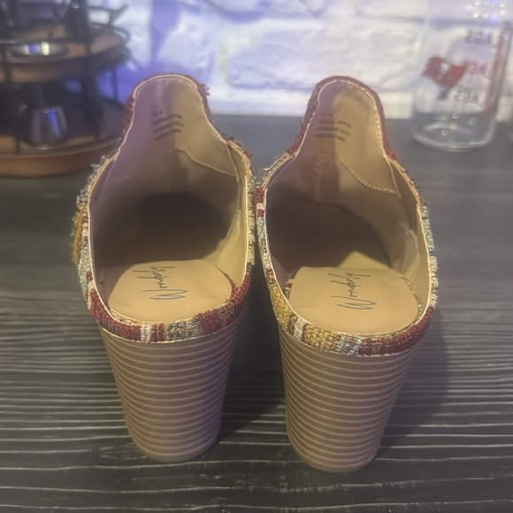 Multicolor Woven Women's heeled mules - Picture 3 of 7